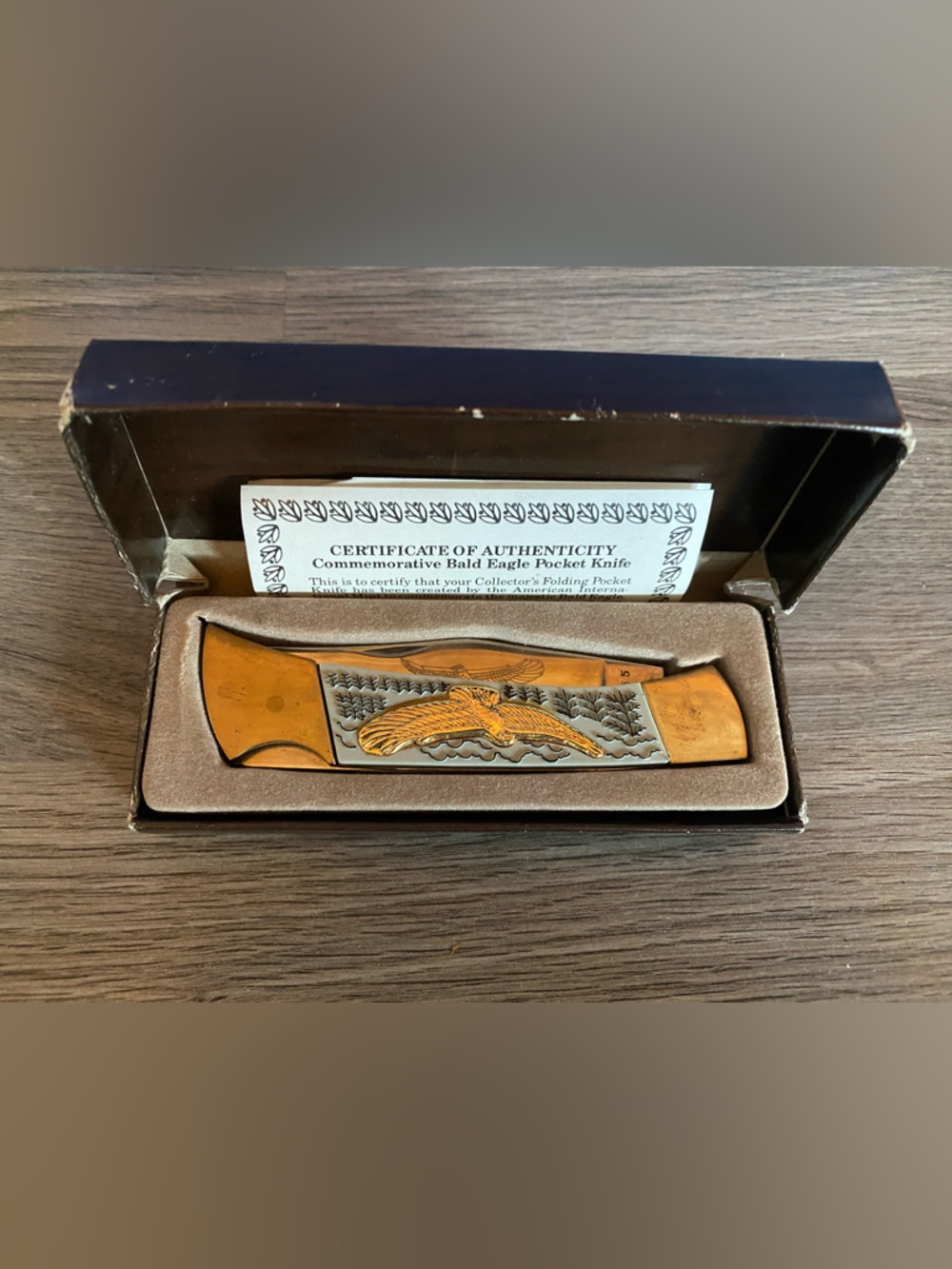 Commemorative Bald Eagle Pocket Knife - Brown & Silver